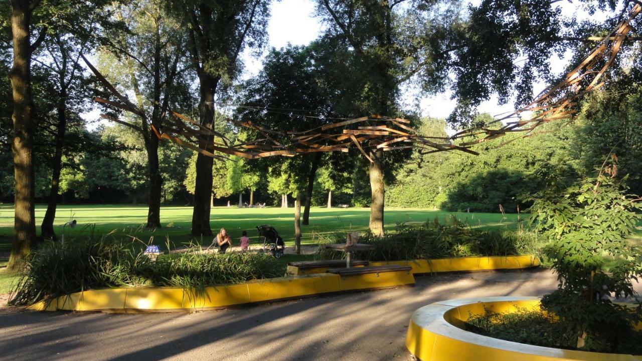 B&B Aan Het Park Eindhoven Luaran gambar